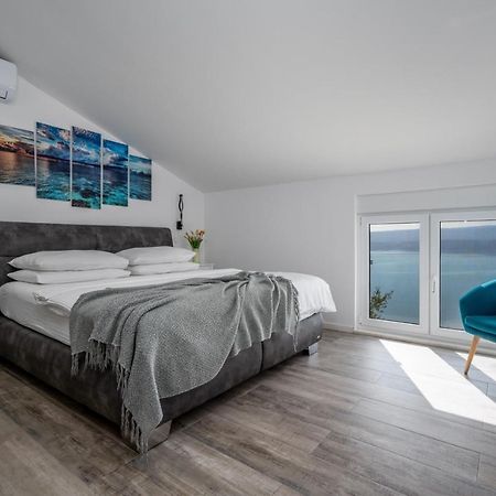 Villa Dream With Private Pool, 2 Bedrooms With En-Suite Bathrooms, Sea View Omiš Eksteriør billede